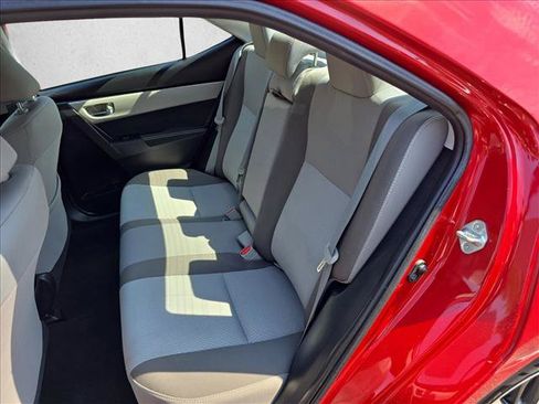 Used 2018 Toyota Corolla LE w/ LE Premium Package w/Moonroof FWD image 13