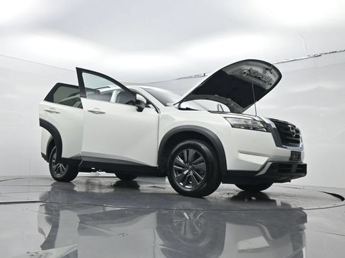 Used 2023 Nissan Pathfinder SV FWD image 28
