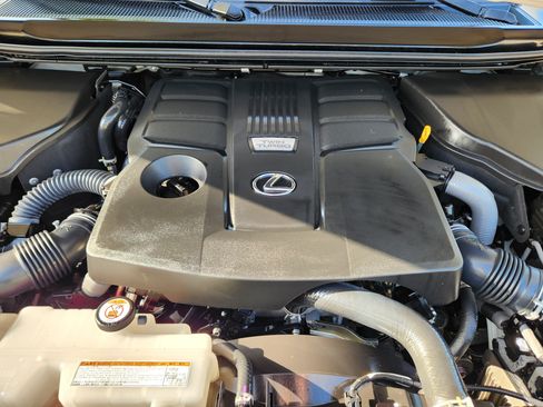 Used 2024 Lexus GX 550 w/ Accessory Package (Z1) AWD/4WD image 33