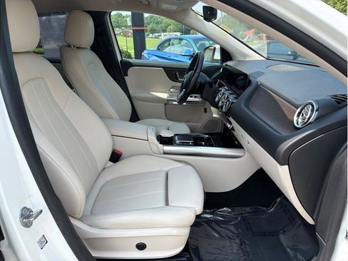 Used 2021 Mercedes-Benz GLA 250 4MATIC image 14
