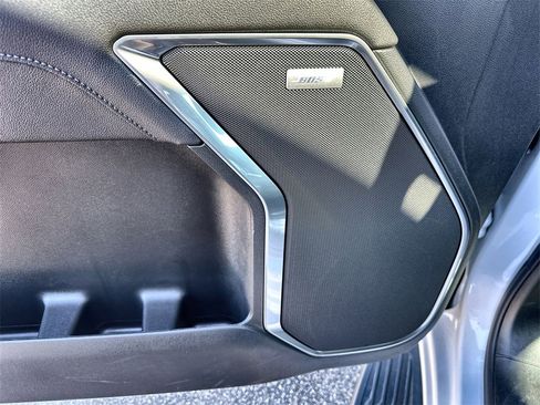 New 2026 GMC Sierra 1500 SLT image 23