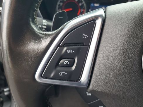 Certified 2019 Chevrolet Camaro LT RWD image 25