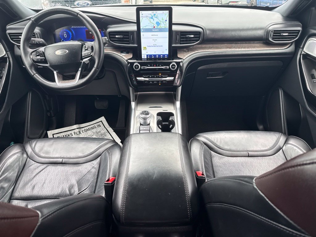 Used 2023 Ford Explorer Platinum w/ Technology Package AWD/4WD image 11