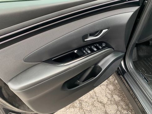 Used 2022 Hyundai Tucson Limited image 23