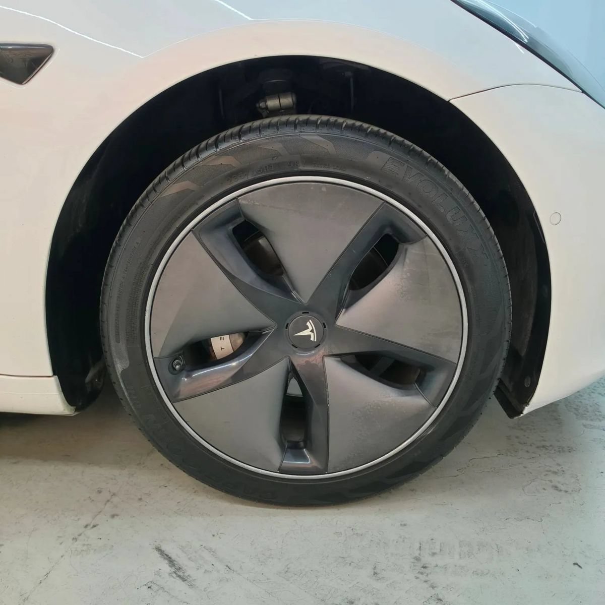Used 2023 Tesla Model 3 Standard Range RWD image 10
