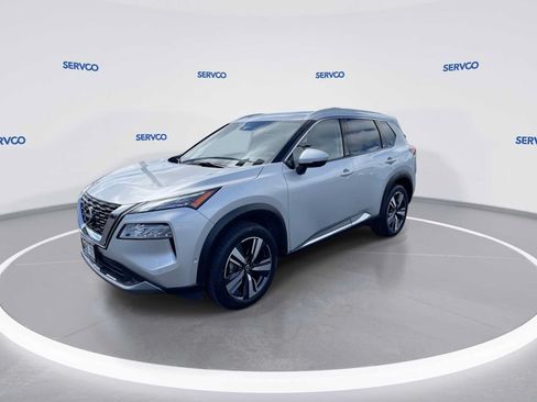 Used 2023 Nissan Rogue SL w/ SL Premium Package FWD image 4