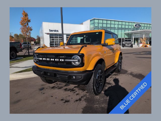 Used 2022 Ford Bronco Outer Banks AWD/4WD image 1