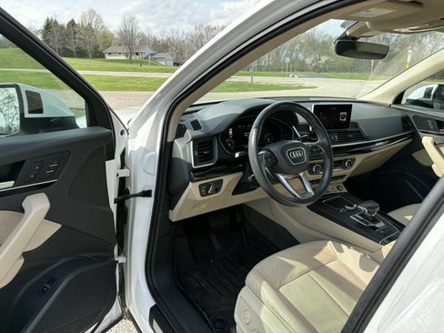 Used 2018 Audi Q5 2.0T Premium Plus w/ Premium Plus Package AWD/4WD image 11