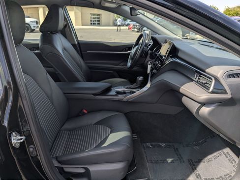 Used 2024 Toyota Camry SE FWD image 31