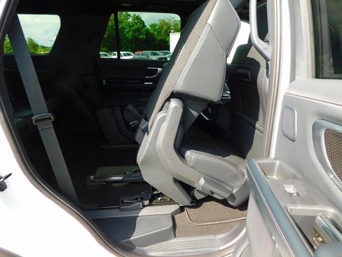 New 2025 Ford Expedition Platinum w/ Stealth Performance Package image 32