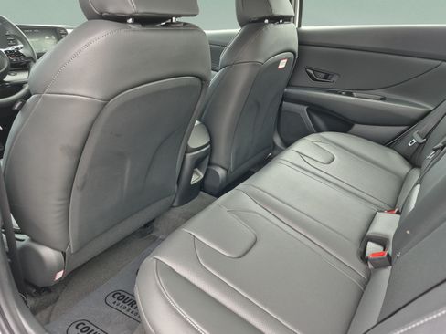 New 2026 Hyundai Elantra SEL Sport FWD image 14