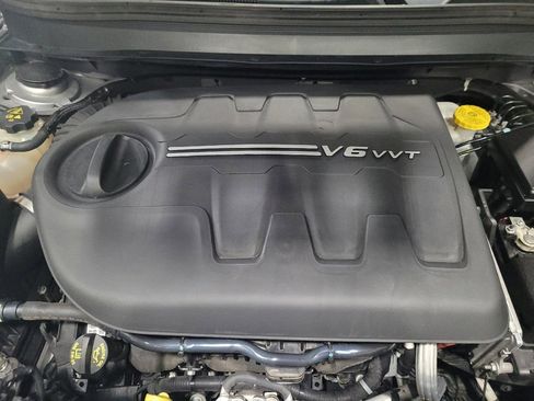 Used 2018 Jeep Cherokee Limited AWD/4WD image 30