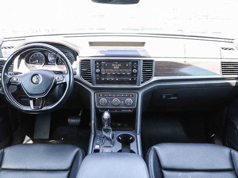 Used 2019 Volkswagen Atlas SE w/ Panoramic Sunroof Package AWD/4WD image 12