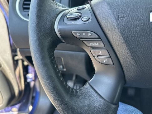 Used 2020 Nissan Pathfinder SL w/ Cargo Package image 18