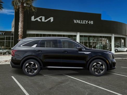 New 2026 Kia Sorento EX w/ EX Premium Package FWD image 8