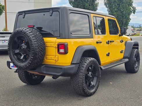 Used 2020 Jeep Wrangler Unlimited Sport S AWD/4WD image 3