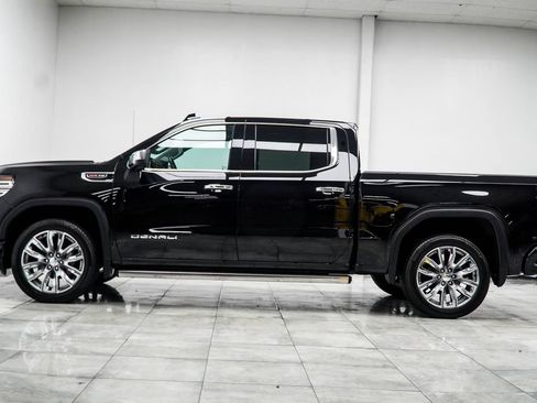 Used 2024 GMC Sierra 1500 Denali w/ Denali Reserve Package AWD/4WD image 10