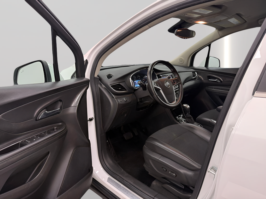 Used 2022 Buick Encore Preferred w/ Safety Package AWD/4WD image 10