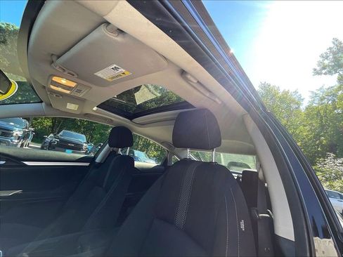 Used 2018 Honda Civic EX-T image 7