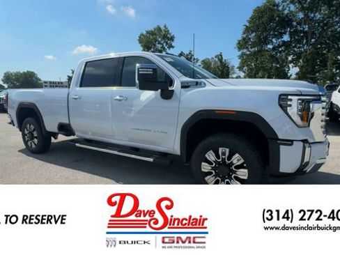 New 2026 GMC Sierra 3500 Denali AWD/4WD image 2