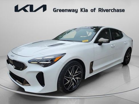 Used 2022 Kia Stinger GT-Line w/ Sun & Sound Package RWD image 3
