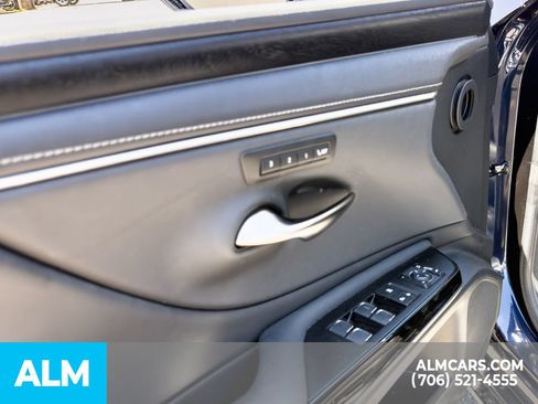 Used 2023 Lexus ES 350 w/ Premium Package FWD image 10