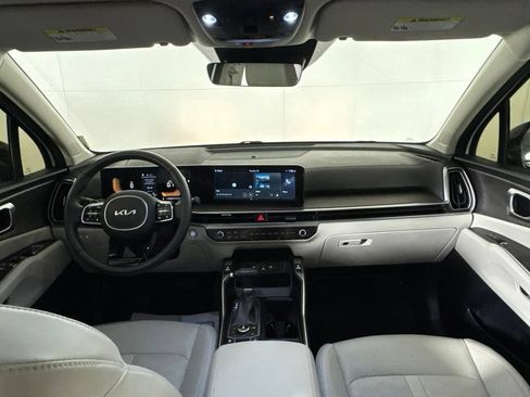 Used 2025 Kia Sorento X-Line EX AWD/4WD image 32