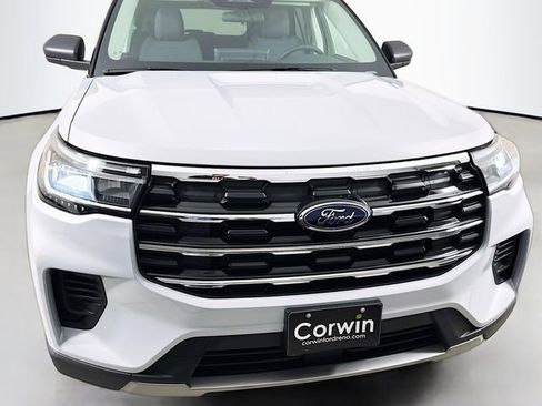 New 2026 Ford Explorer Active image 2