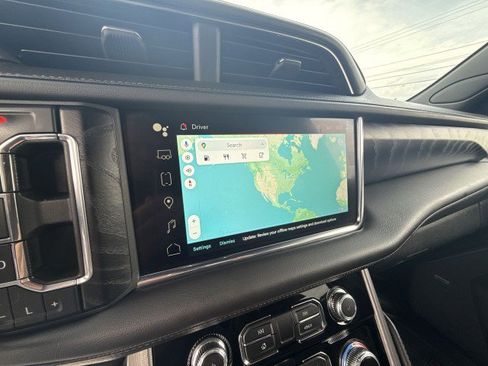 Certified 2022 GMC Yukon XL Denali image 19