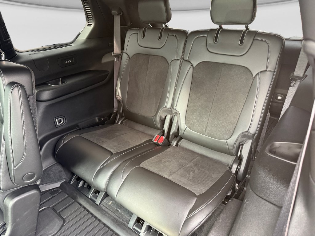 Used 2025 Jeep Grand Cherokee L Altitude AWD/4WD image 32