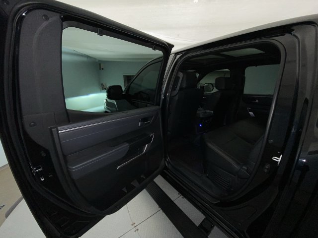 Used 2023 Toyota Tundra Platinum w/ Advanced Package AWD/4WD image 23