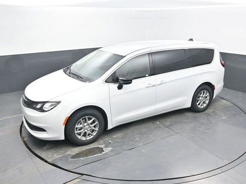 New 2026 Chrysler Voyager LX image 45