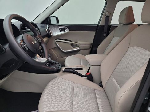 Used 2024 Kia Soul LX w/ Option Group 015 image 17