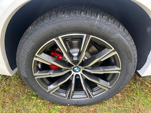 New 2026 BMW X5 xDrive40i w/ M Sport Package image 7