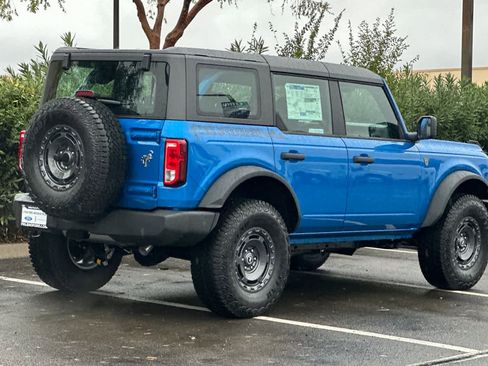 New 2025 Ford Bronco 4-Door w/ Sasquatch Package image 2