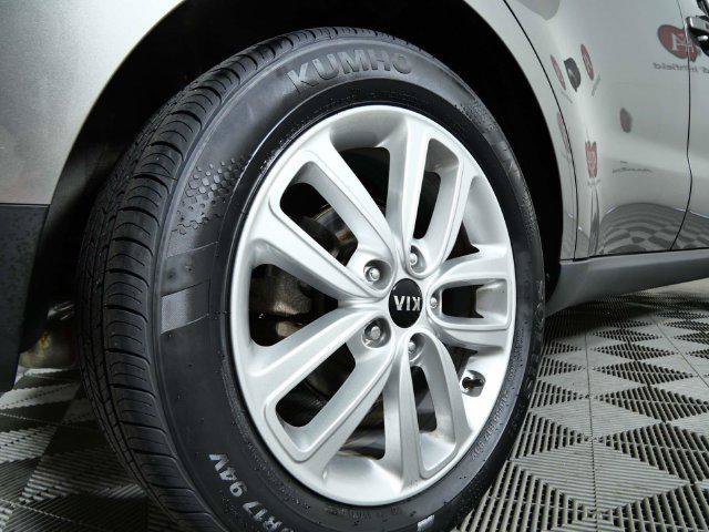 Used 2017 Kia Soul + w/ Primo Package FWD image 24