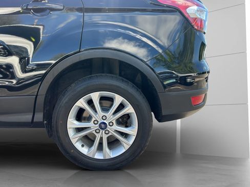 Used 2018 Ford Escape SE w/ SE Sync 3 Package image 23