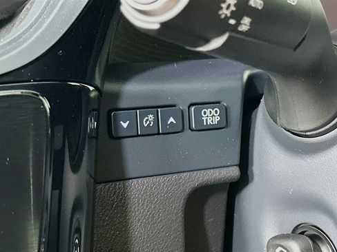 Used 2025 Lexus ES 350 w/ Premium Package image 17