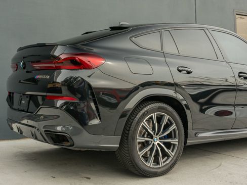 Used 2022 BMW X6 M50i w/ Premium Package image 38