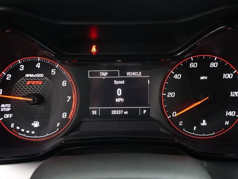 Used 2024 Chevrolet Trax RS image 27