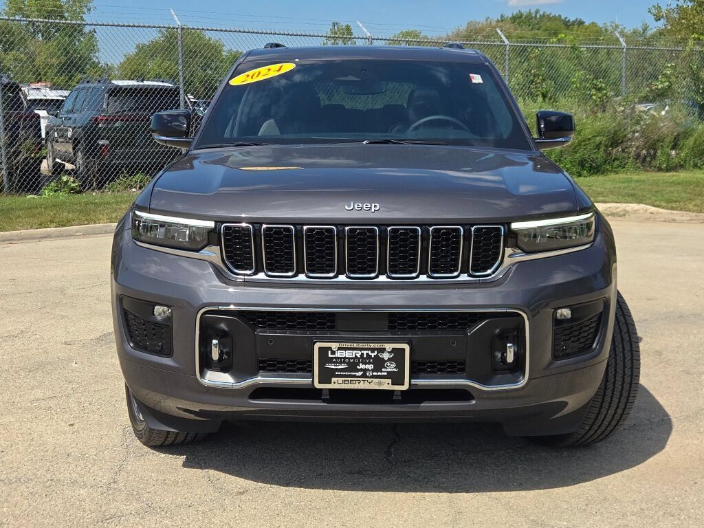 Used 2024 Jeep Grand Cherokee L Overland w/ Trailer Tow Package AWD/4WD image 4