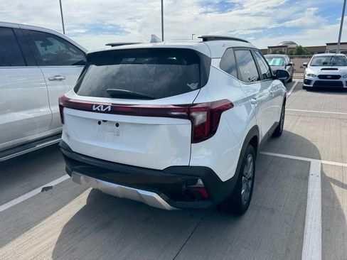 Certified 2024 Kia Seltos S FWD image 4