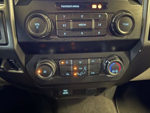 Used 2020 Ford F250 XLT image 24