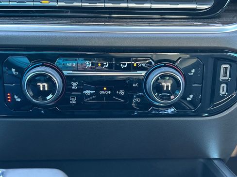 Used 2025 Chevrolet Silverado 1500 LT w/ Z71 Off-Road Package image 15