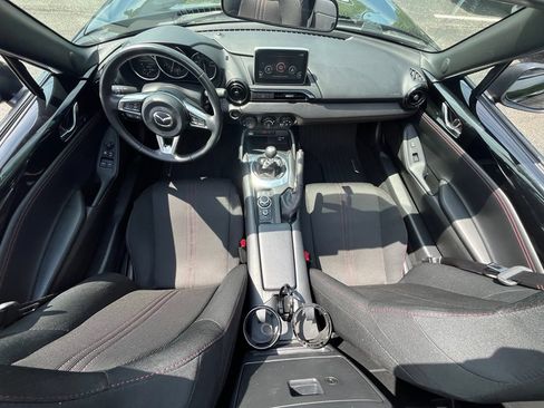 Used 2017 MAZDA MX-5 Miata RF Club w/ Brembo/BBS Package RWD image 15