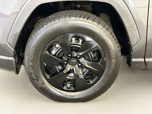 Used 2019 Toyota RAV4 LE w/ All Weather Liner Package AWD/4WD image 34