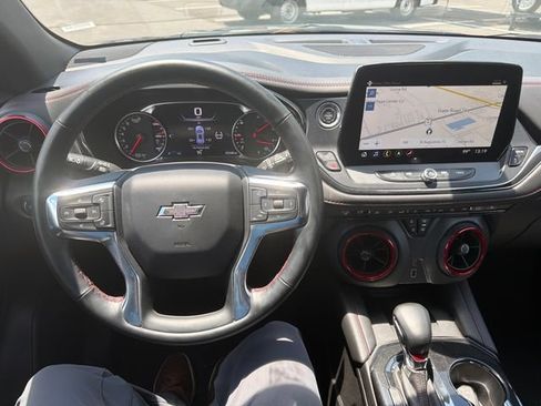 Used 2025 Chevrolet Blazer RS FWD image 13