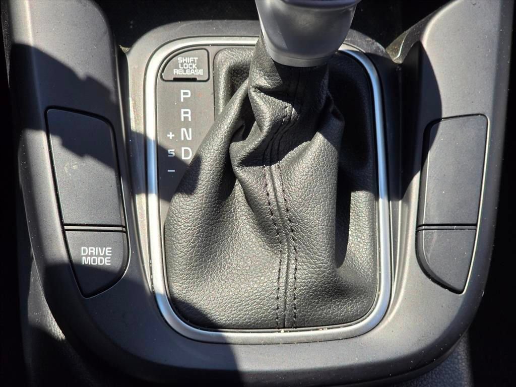 Used 2024 Kia Soul LX FWD image 18