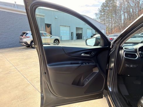 Used 2020 Chevrolet Equinox LT image 9