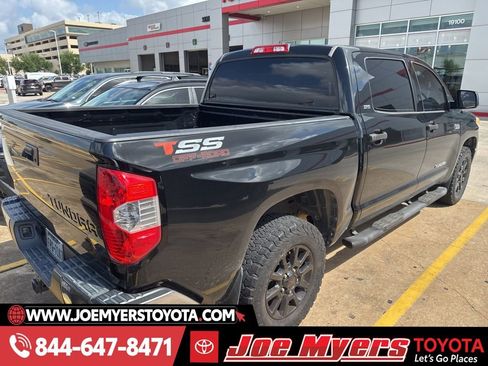 Used 2014 Toyota Tundra SR5 w/ SR5 Upgrade Package image 4